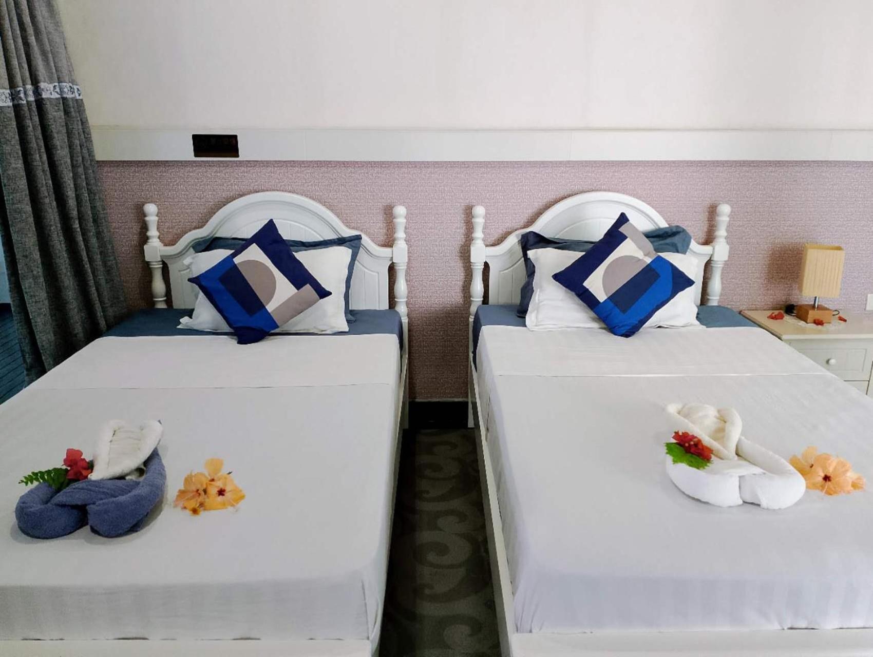 Crystal Beach Hotel พอร์ตวิลา ภายนอก รูปภาพ