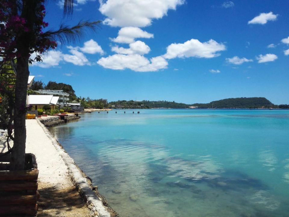 Crystal Beach Hotel พอร์ตวิลา ภายนอก รูปภาพ